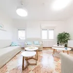Cozy & Beautiful Villa